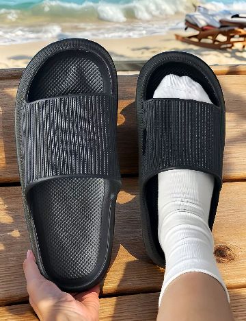 Slapi SHEIN, negru