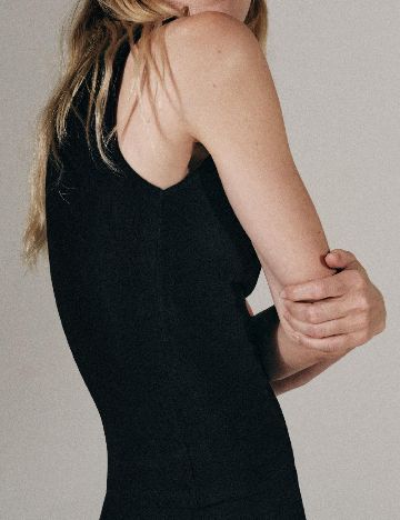Maiou Zara, negru