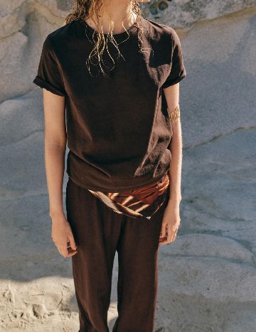 Tricou Zara, maro