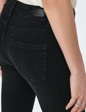 Blugi Only, negru