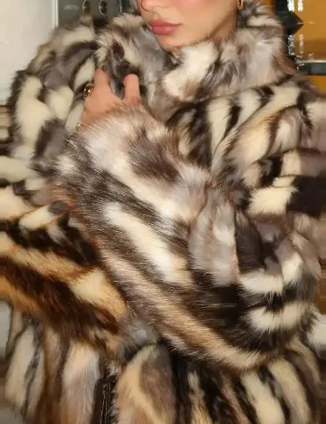Jacheta Indefeir, mix culori