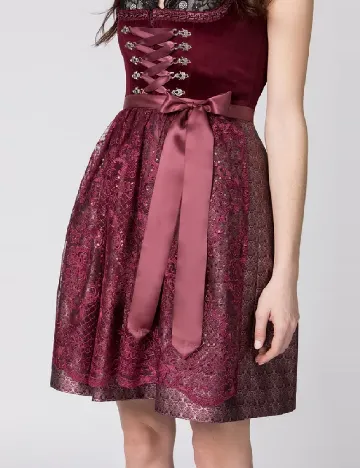 Rochie Stockerpoint, rosu