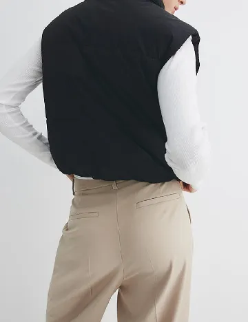 Vesta H&M, negru