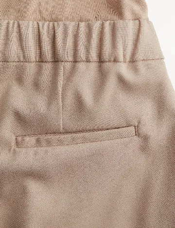 Pantaloni H&M MAMA, maro