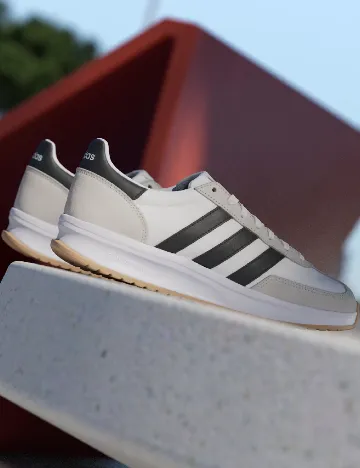 Adidasi Adidas, mix culori