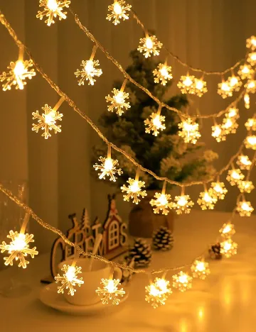 Instalatie LED SHEIN, galben