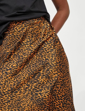 Fusta Vila, animal print