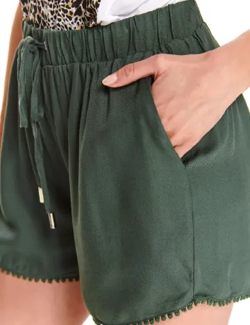 Pantaloni scurti Top Secret, verde Verde
