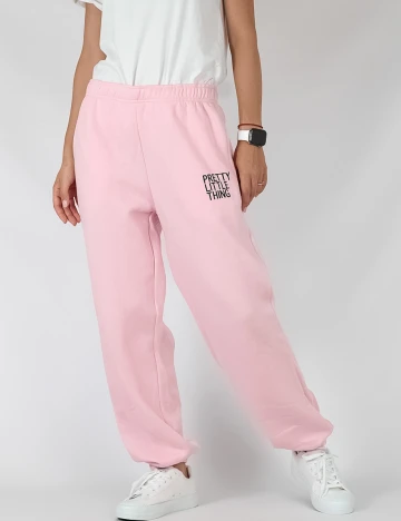 Pantaloni PRETTYLITTLETHING, roz Roz