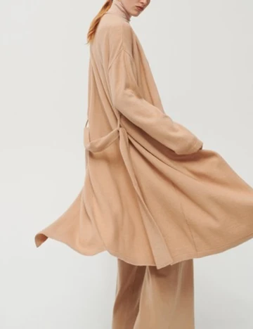 Cardigan Reserved, crem