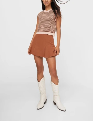 Fusta Stradivarius, maro