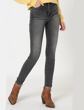 Blugi Vero Moda, gri
