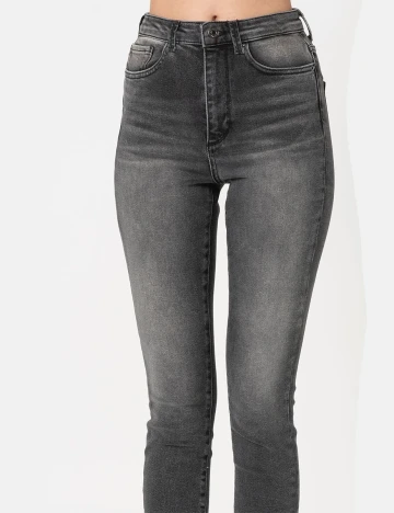 Blugi Vero Moda, gri