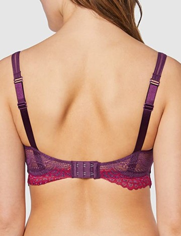 Sutien Triumph, mov