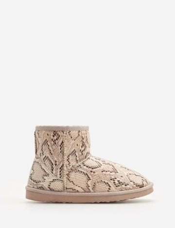 UGG Reserved, imprimeu sarpe